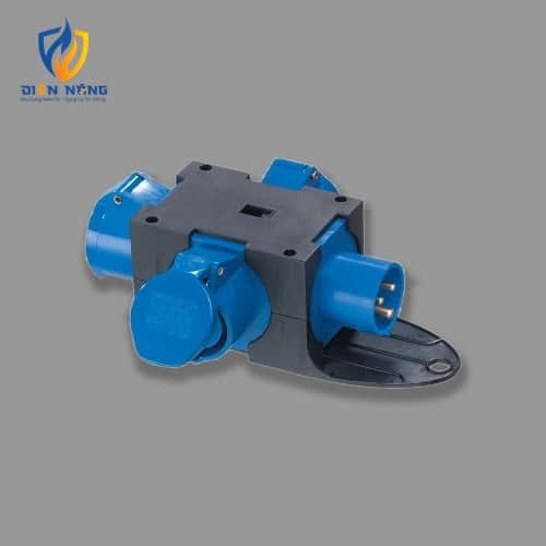 Ổ cắm chia 3 ngã không kín nước