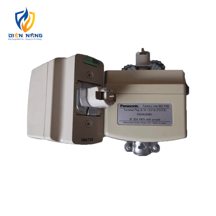 Phích cắm 3P - 30A - 440V