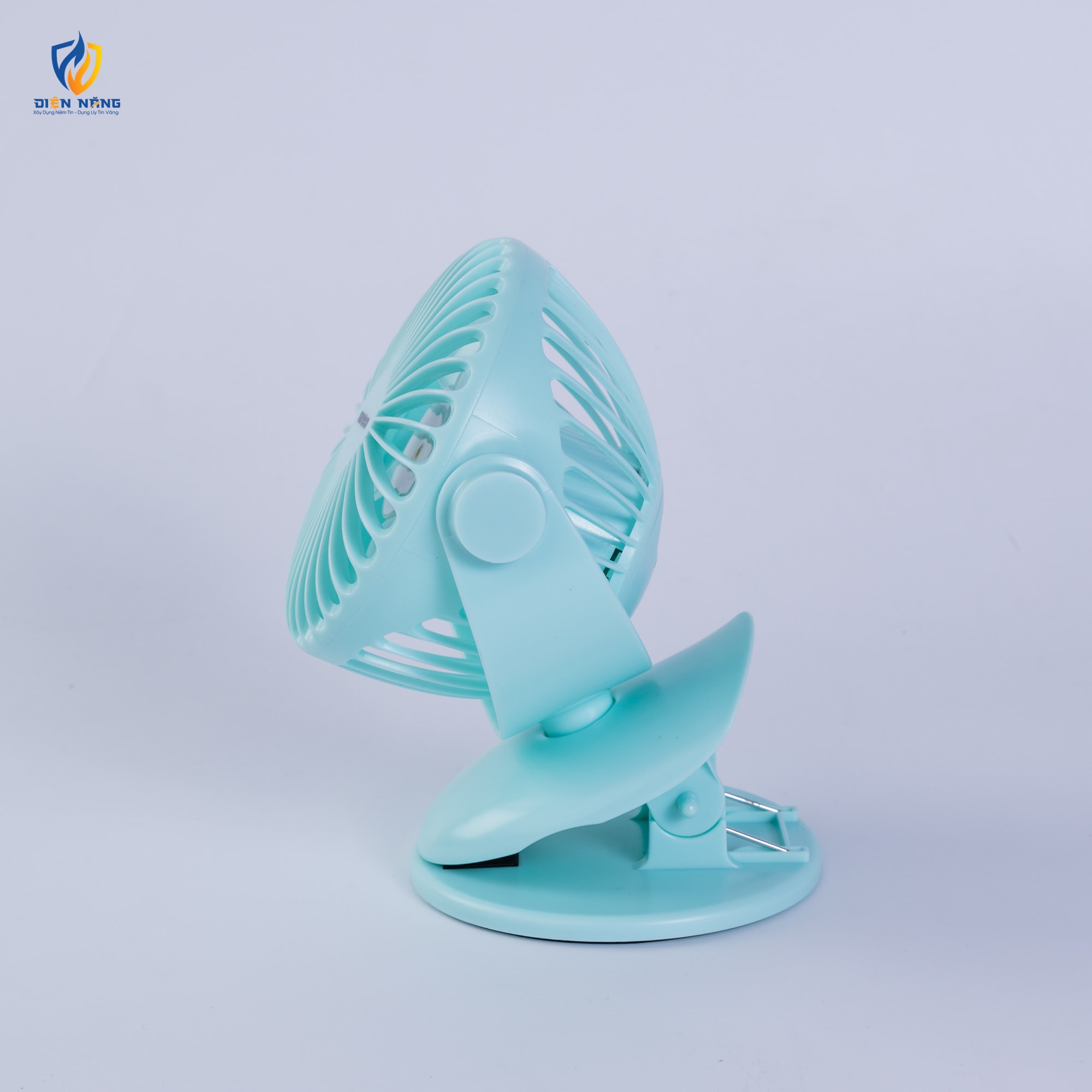 Quạt sạc kẹp 5inch, màu xanh - anh 3