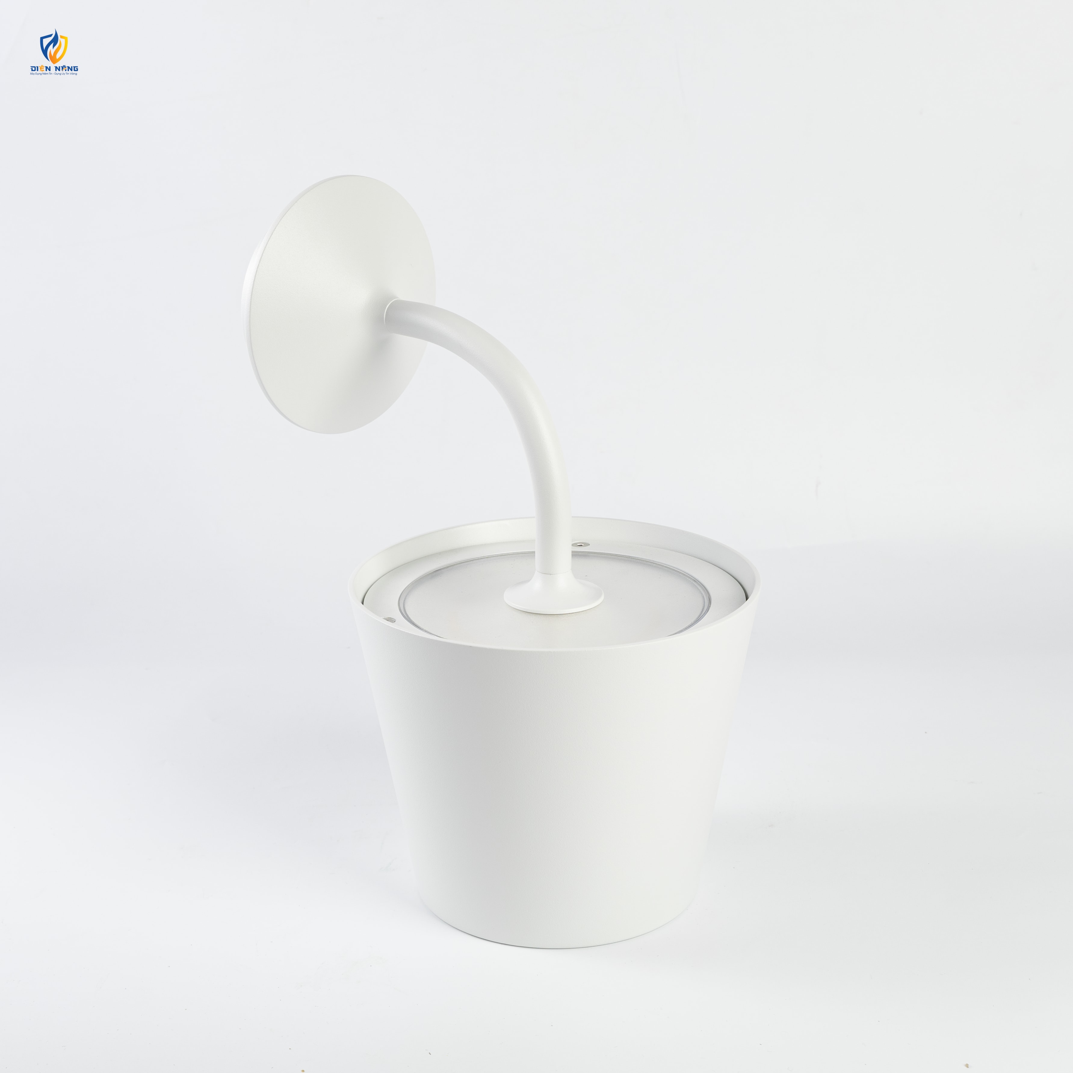 Đèn LED gắn tường 7W Outdoor Nanoco IP65 - anh 2