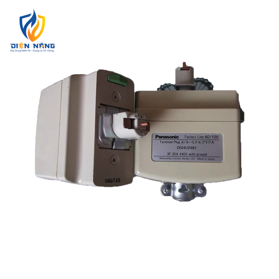 Phích cắm 3P - 30A - 440V