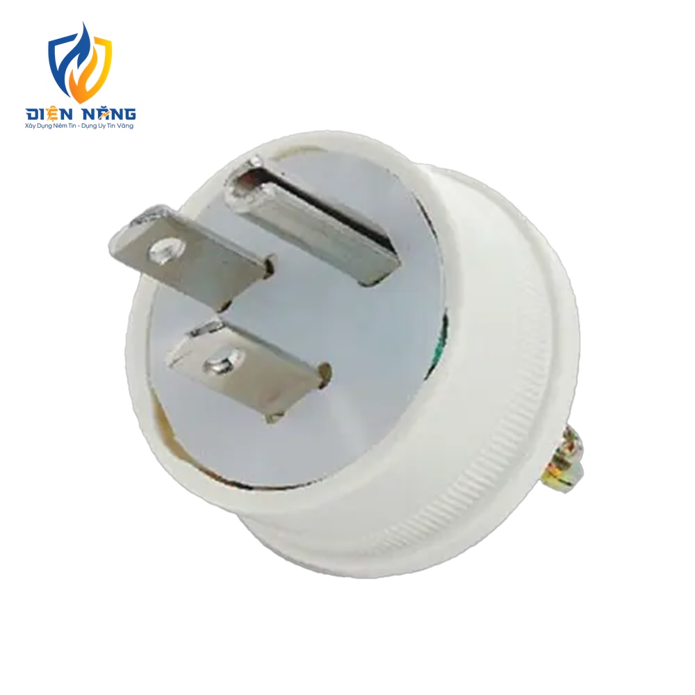 Phích cắm 3 chấu