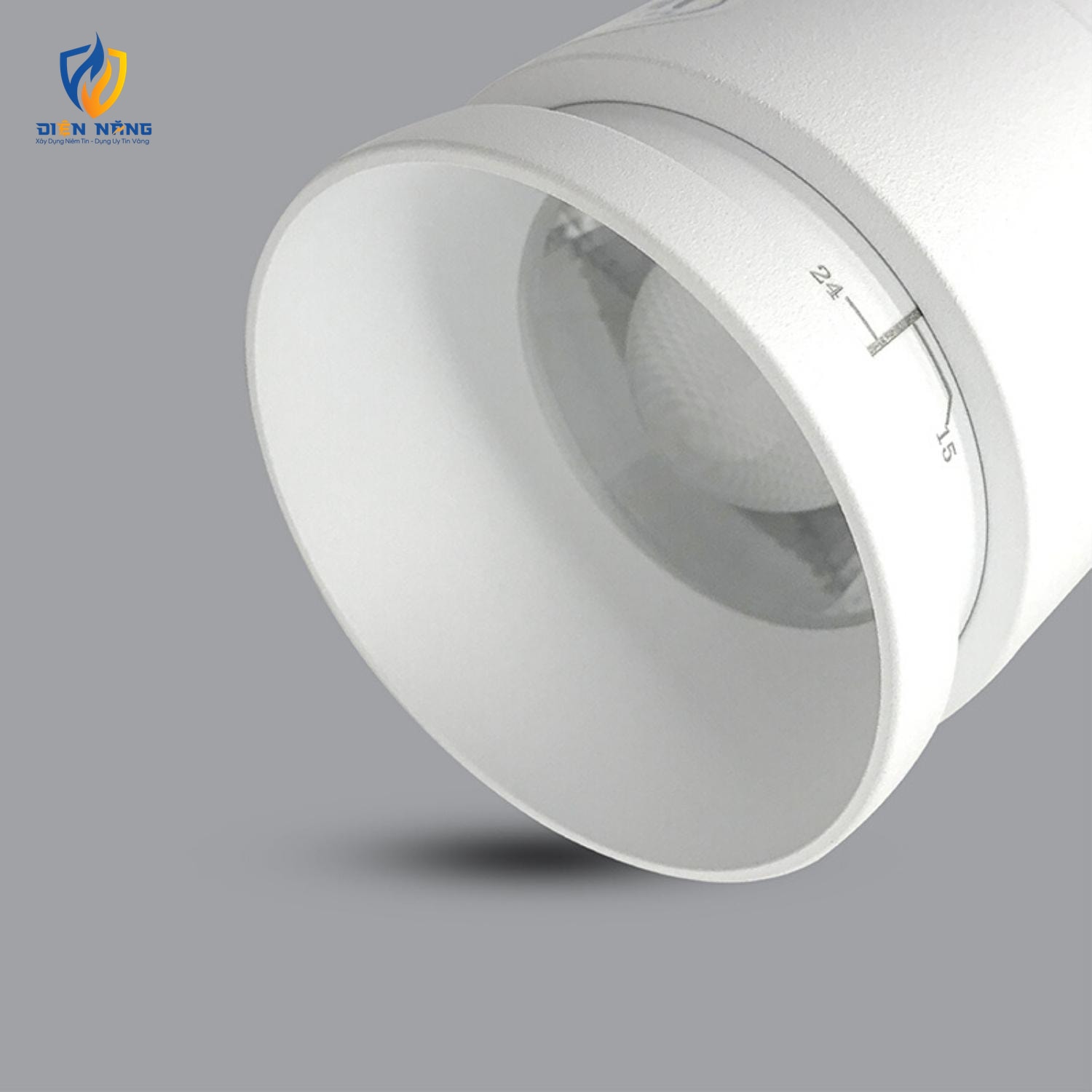 Đèn LED pha tiêu điểm đế tròn PSLUU10L/C - anh 3