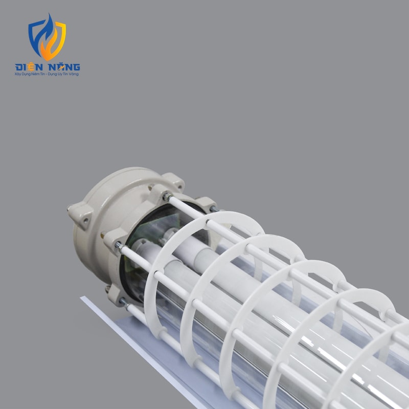 Đèn phòng chống nổ EEW BPY2x36J có Pin dự phòng - anh 2