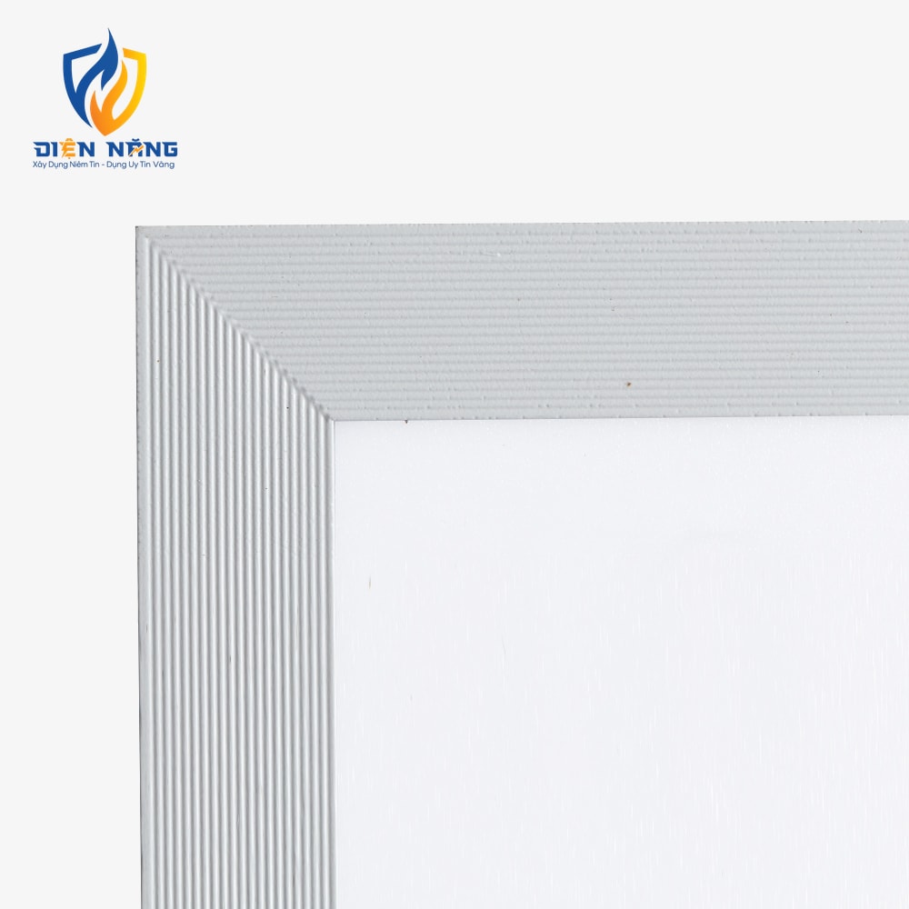 Đèn LED Panel chống chói chữ nhật P06 300x1200 50W - anh 2