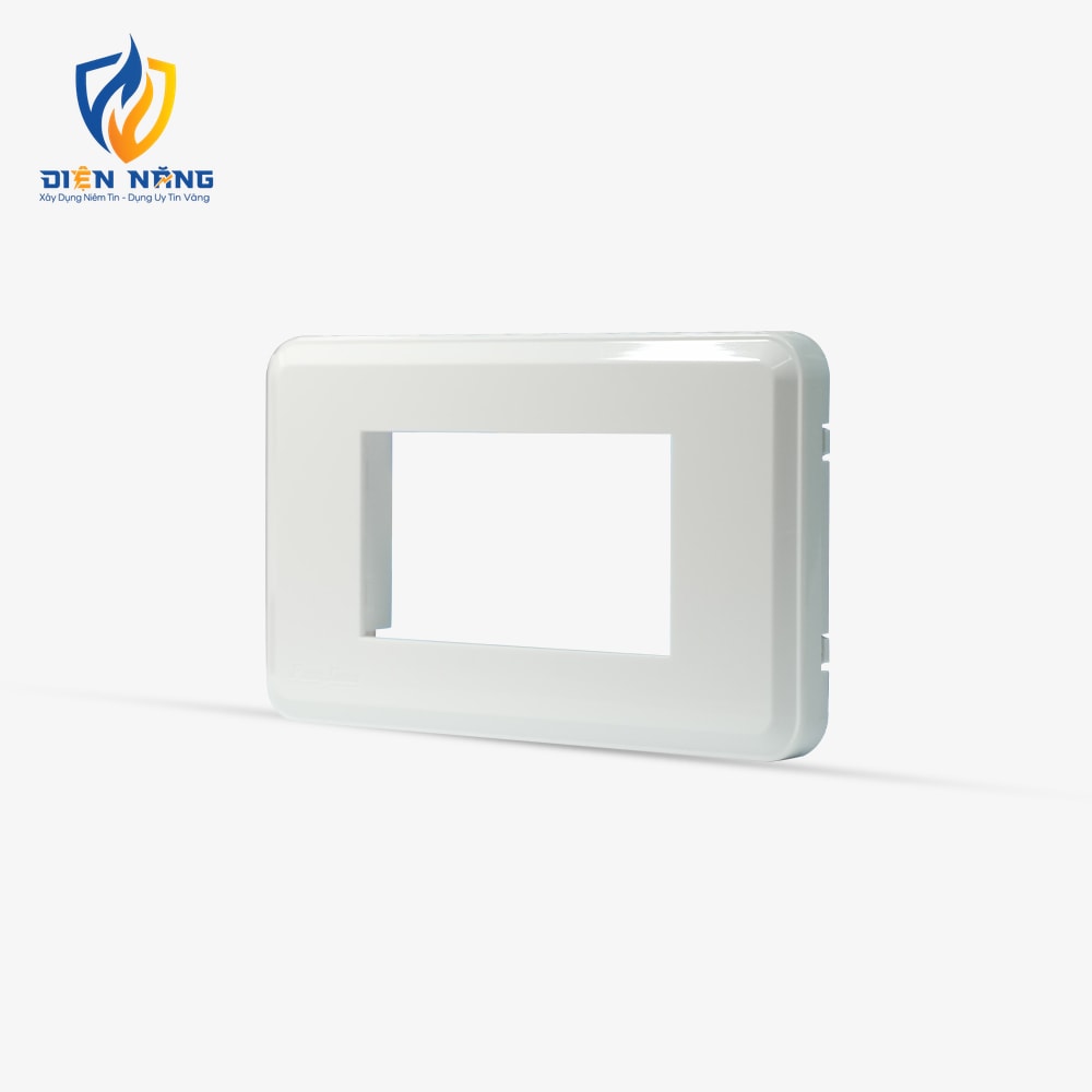 Mặt công tắc ổ cắm âm tường 3 hạt MOC02 70x120x9/3H - anh 2