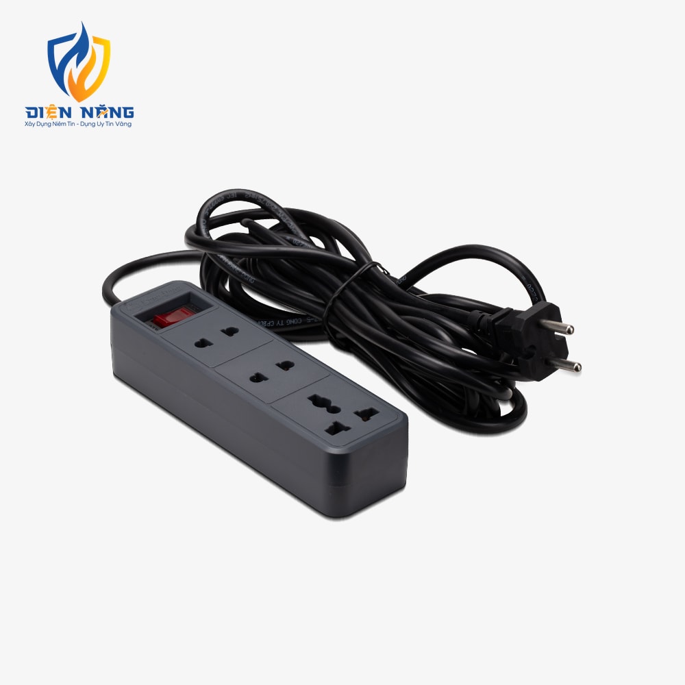 Ổ cắm điện kéo dài OC05 V2 2m 3 ổ cắm 10A