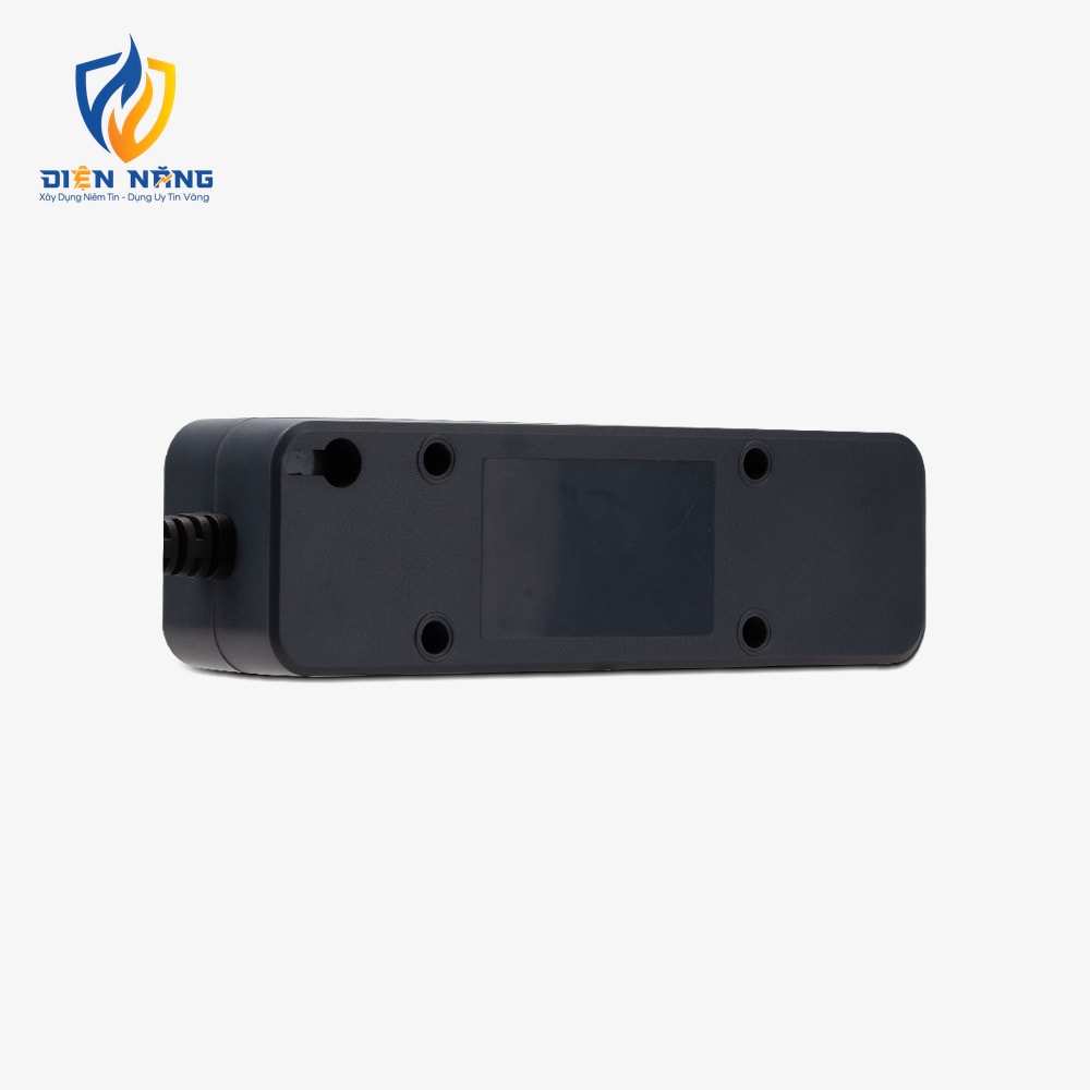 Ổ cắm điện kéo dài OC05 V2 2m 3 ổ cắm 10A - anh 3