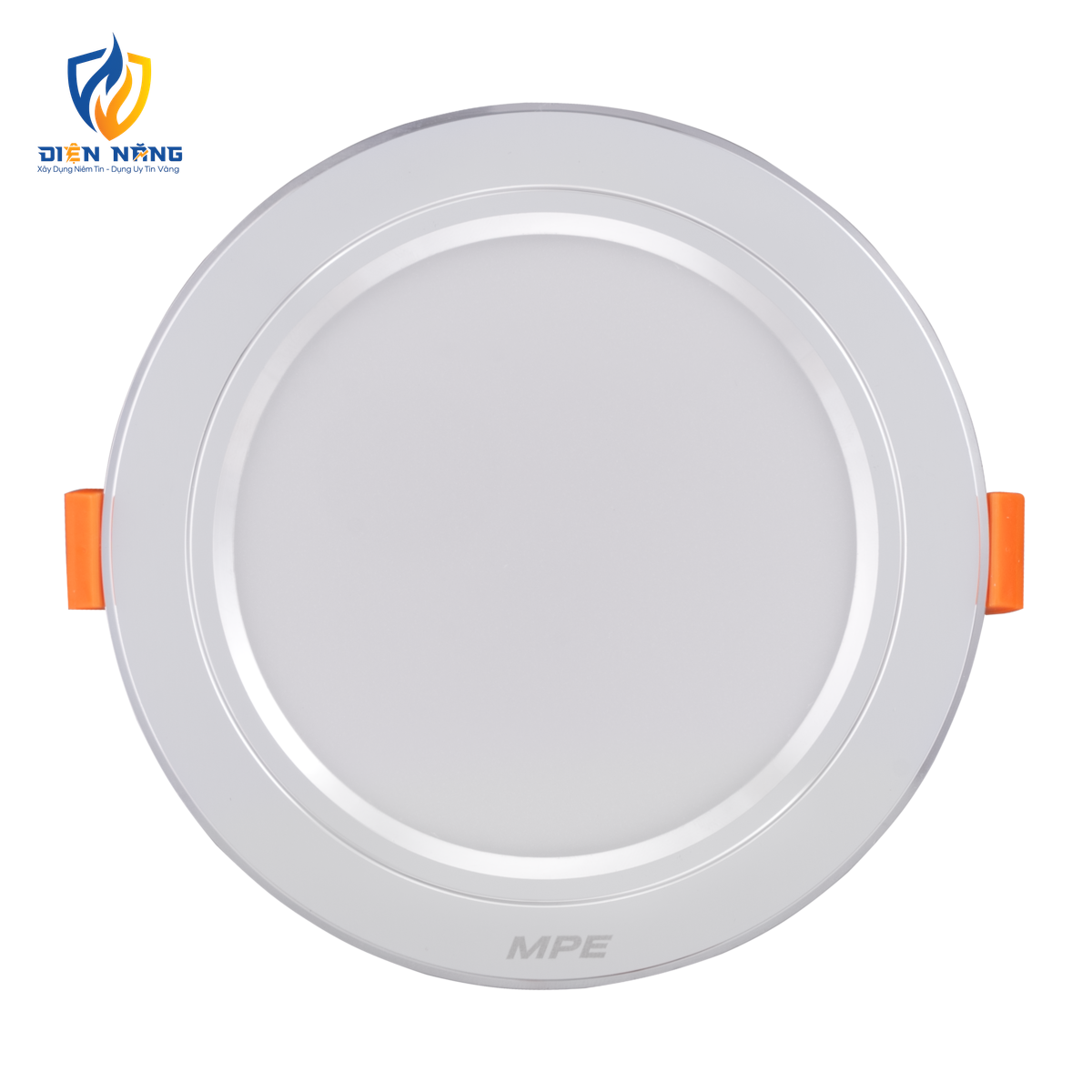LED Downlight âm trần nhôm, viền bạc 9W, phi lớn, ánh sáng trắng DLBL-9T