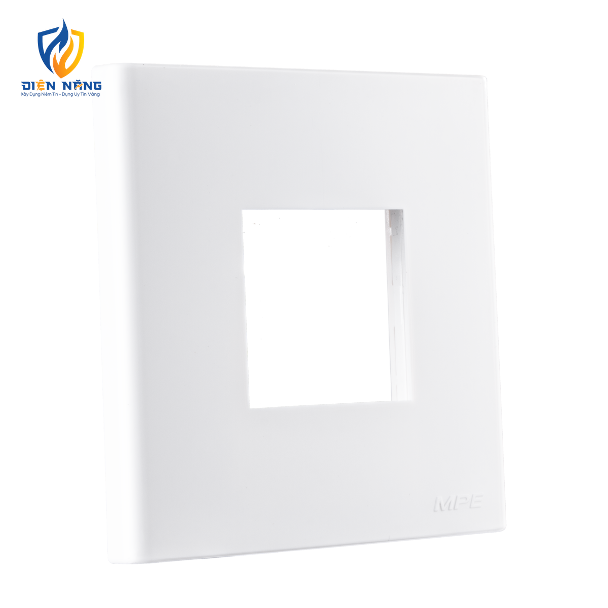 Mặt vuông S60 dùng cho 1 thiết bị cỡ trung KT86x86mm mã S615 - anh 3