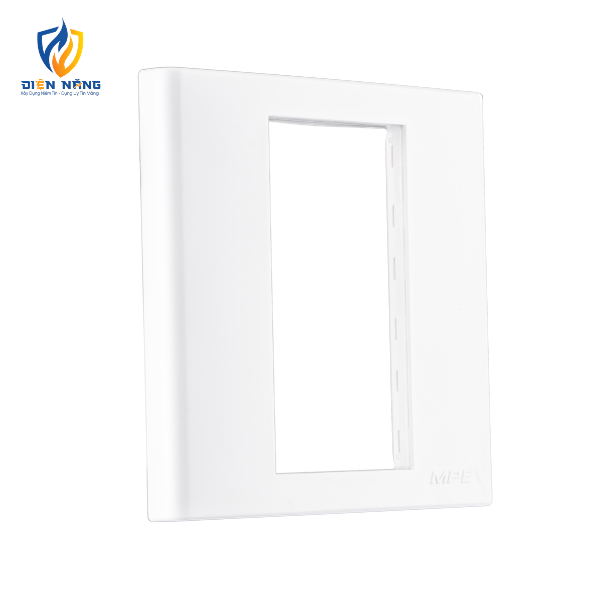 Mặt vuông S60 dùng cho 3 thiết bị KT86x86mm mã S603 - anh 3