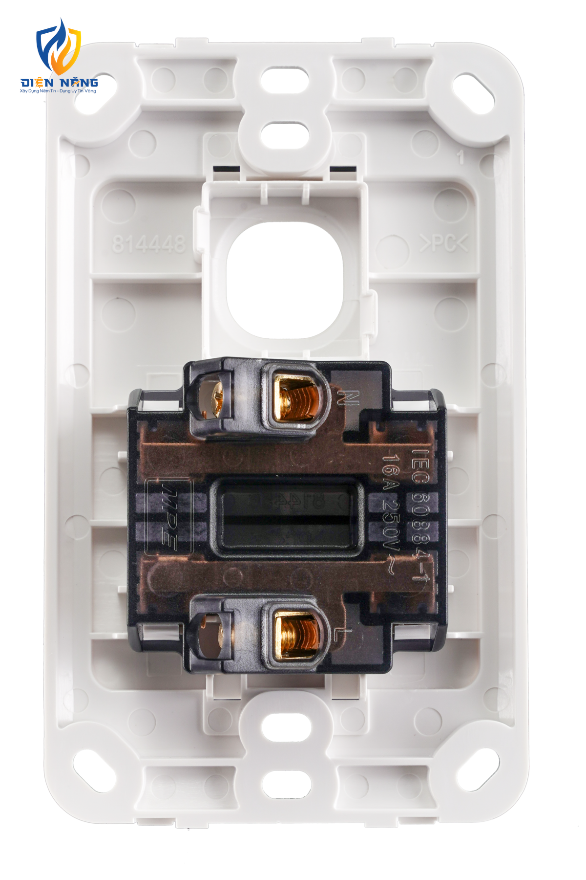 Ổ cắm đôi 2 chấu 16A + 1 Lỗ mã A20US2XN - anh 5