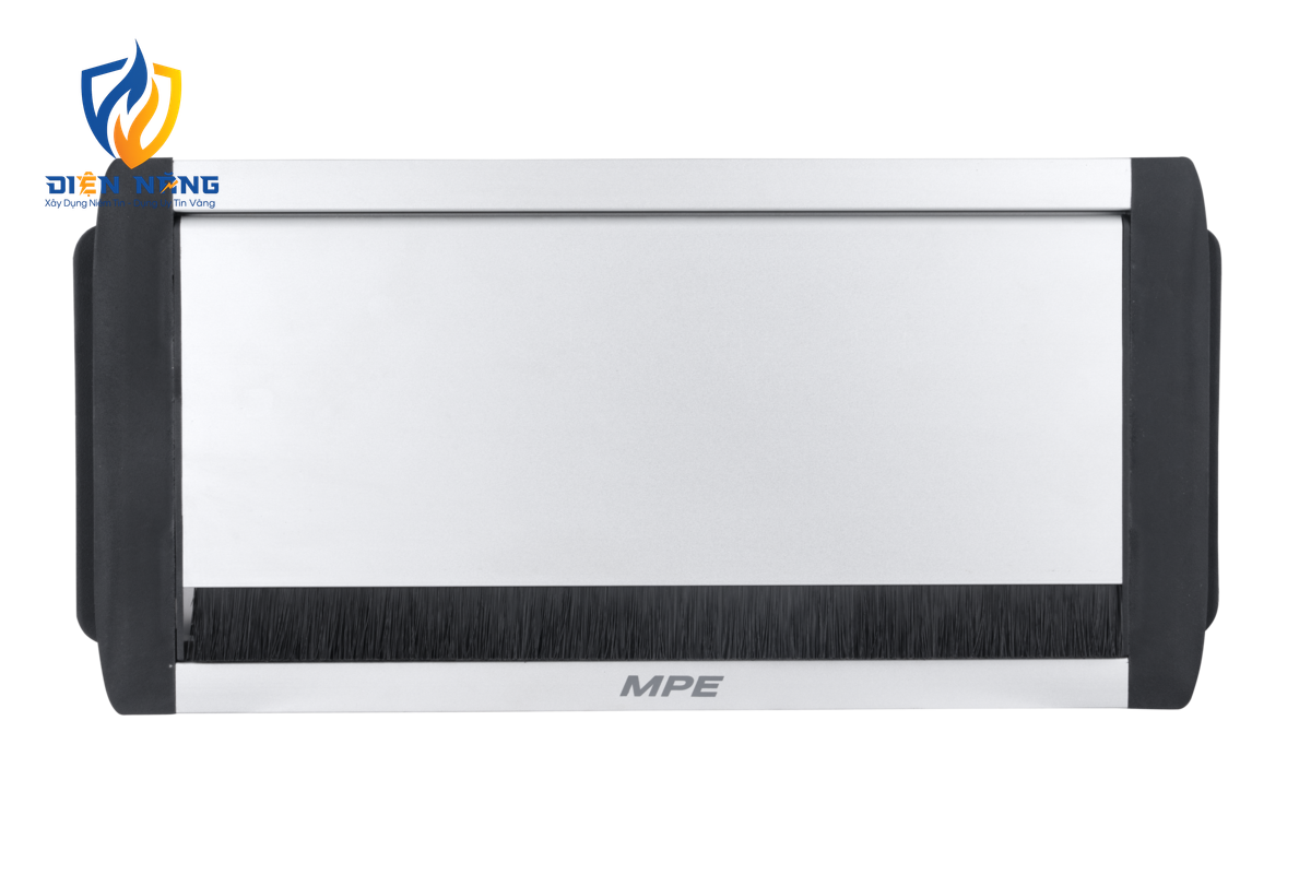 Ổ cắm âm bàn 3 ổ cắm ba chấu TBS2