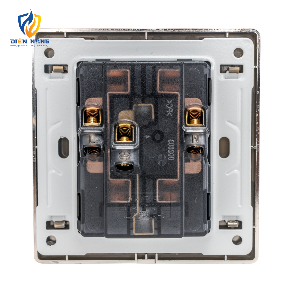 Mặt 2 ổ cắm 3 chấu KT86x89mm mã S7UES2 - anh 2