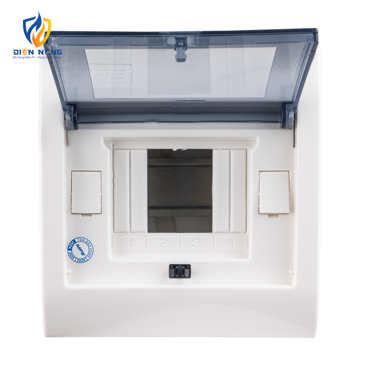Tủ điện âm tường chứa MCB 2-4 cực mã T4 - anh 3