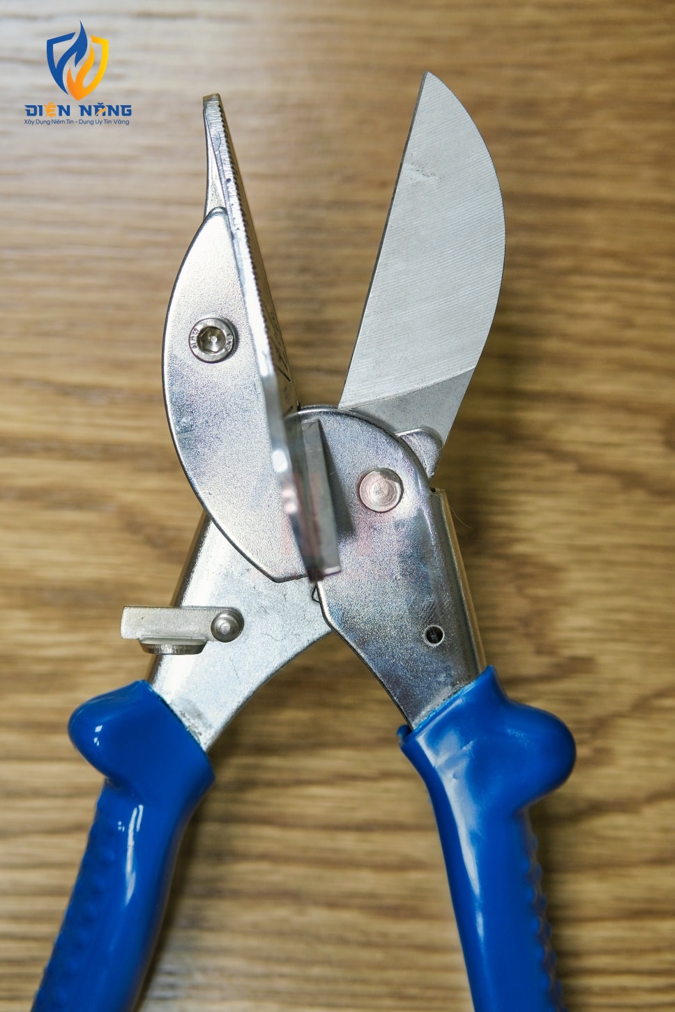 Kìm Cắt Nẹp (CHAMFER CUTTER) - anh 5