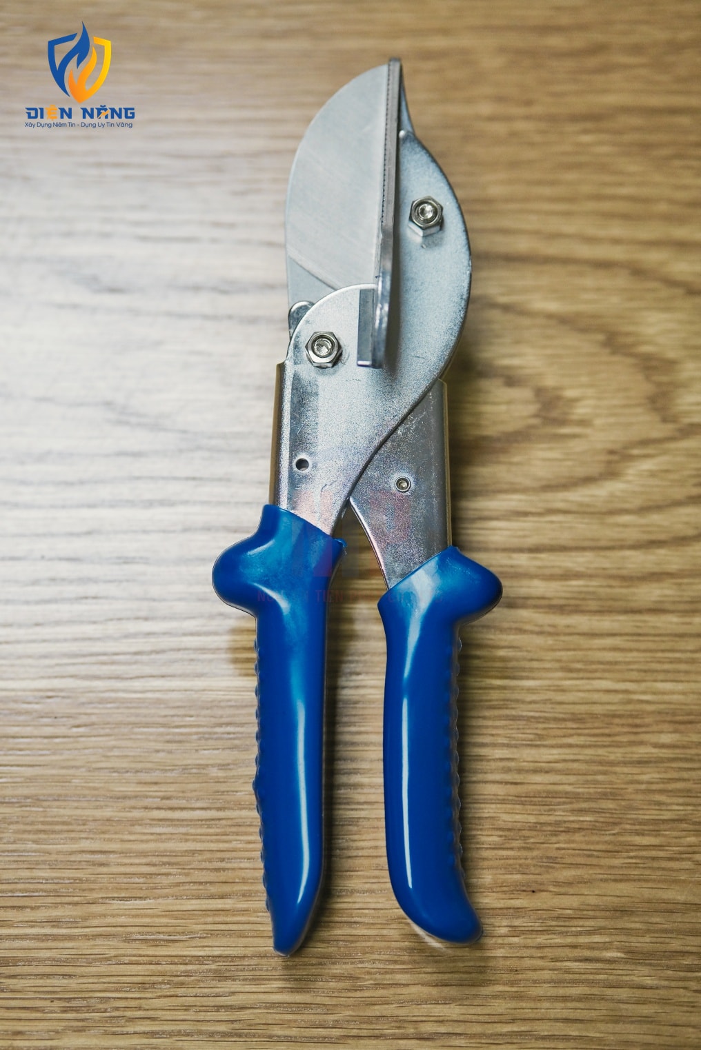 Kìm Cắt Nẹp (CHAMFER CUTTER) - anh 3
