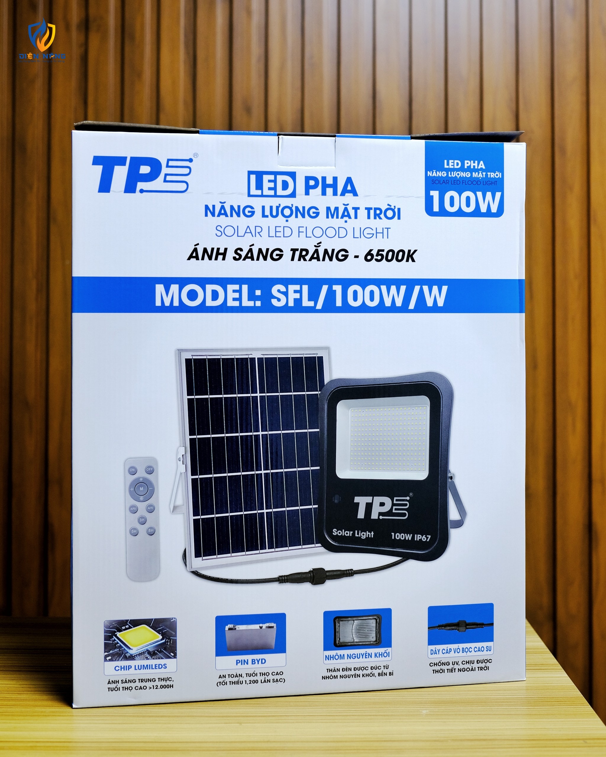 Led Pha Năng Lượng Mặt Trời – Solar Led Flood Light - anh 2