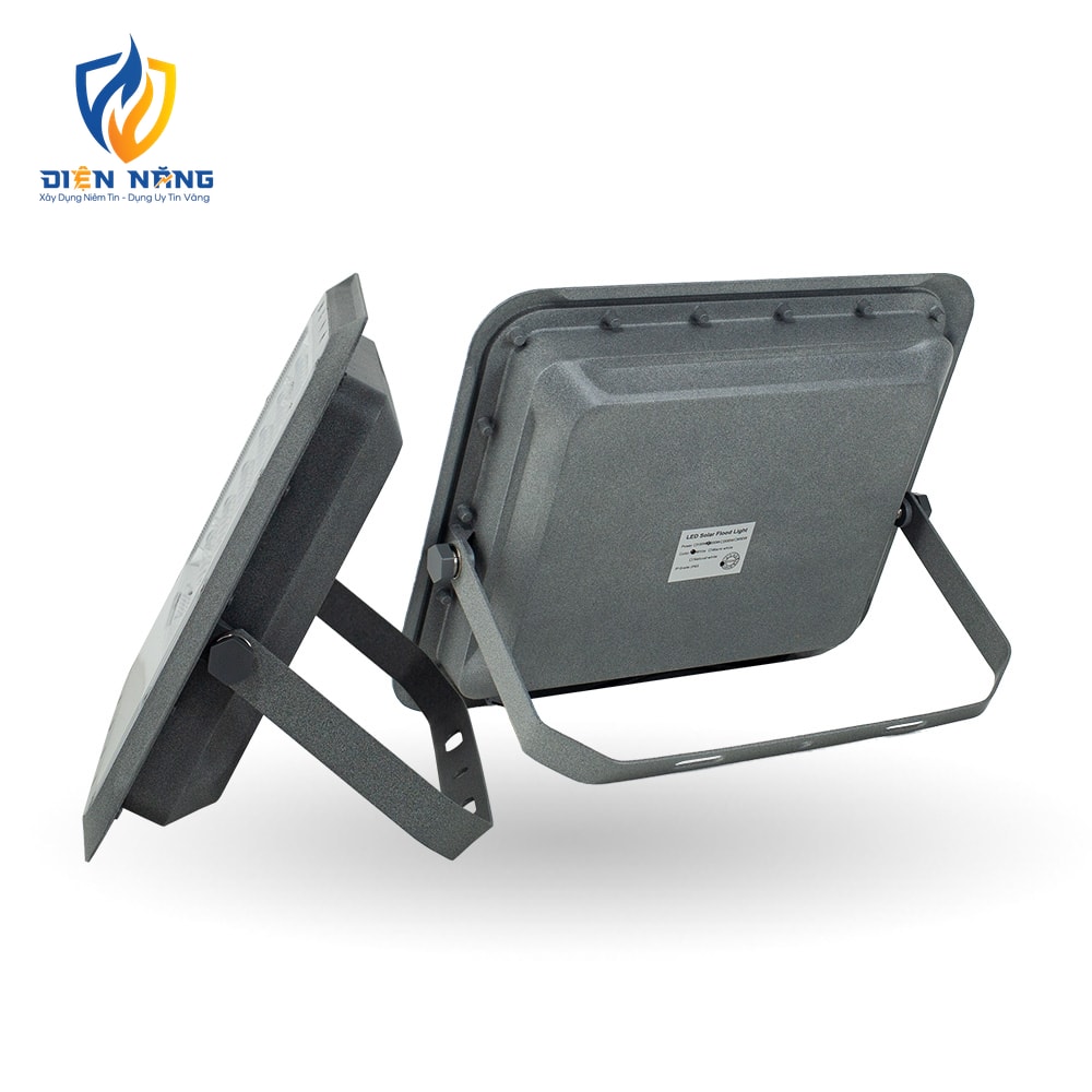 Đèn pha led năng lượng mặt trời KINGECO - anh 7