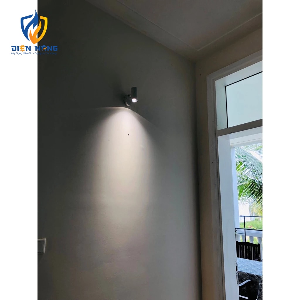Đèn led đế ngồi rọi Spinel - anh 2