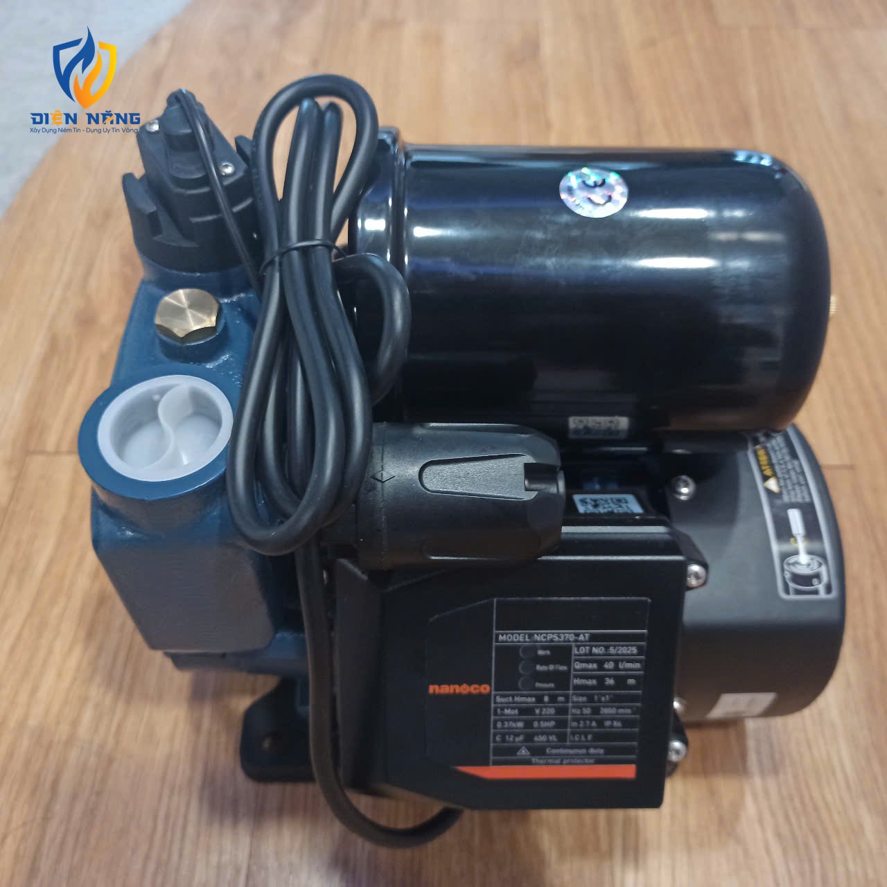Máy bơm nước tăng áp tự động công tắc điện tử - Dòng AT